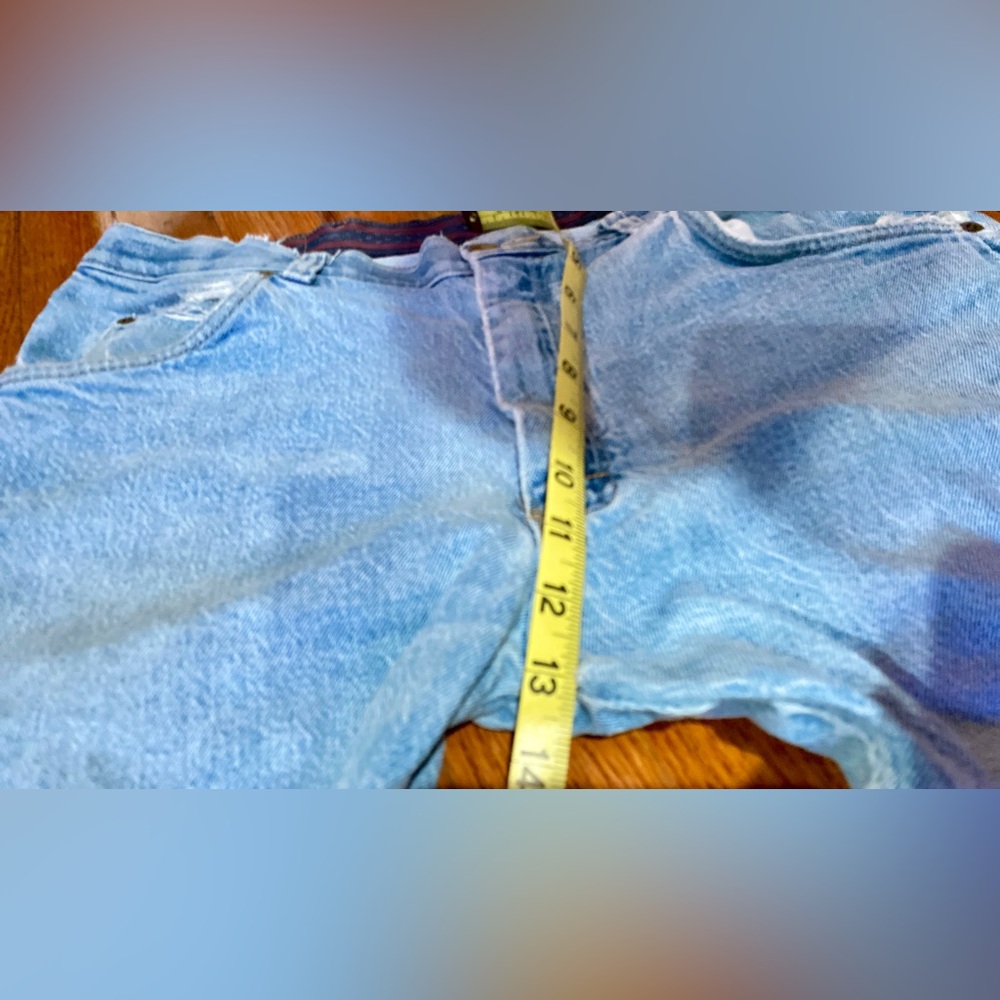 34/29 Wrangler Authentic Premium Quality Blue Jeans - distressed - Picture 12 of 17